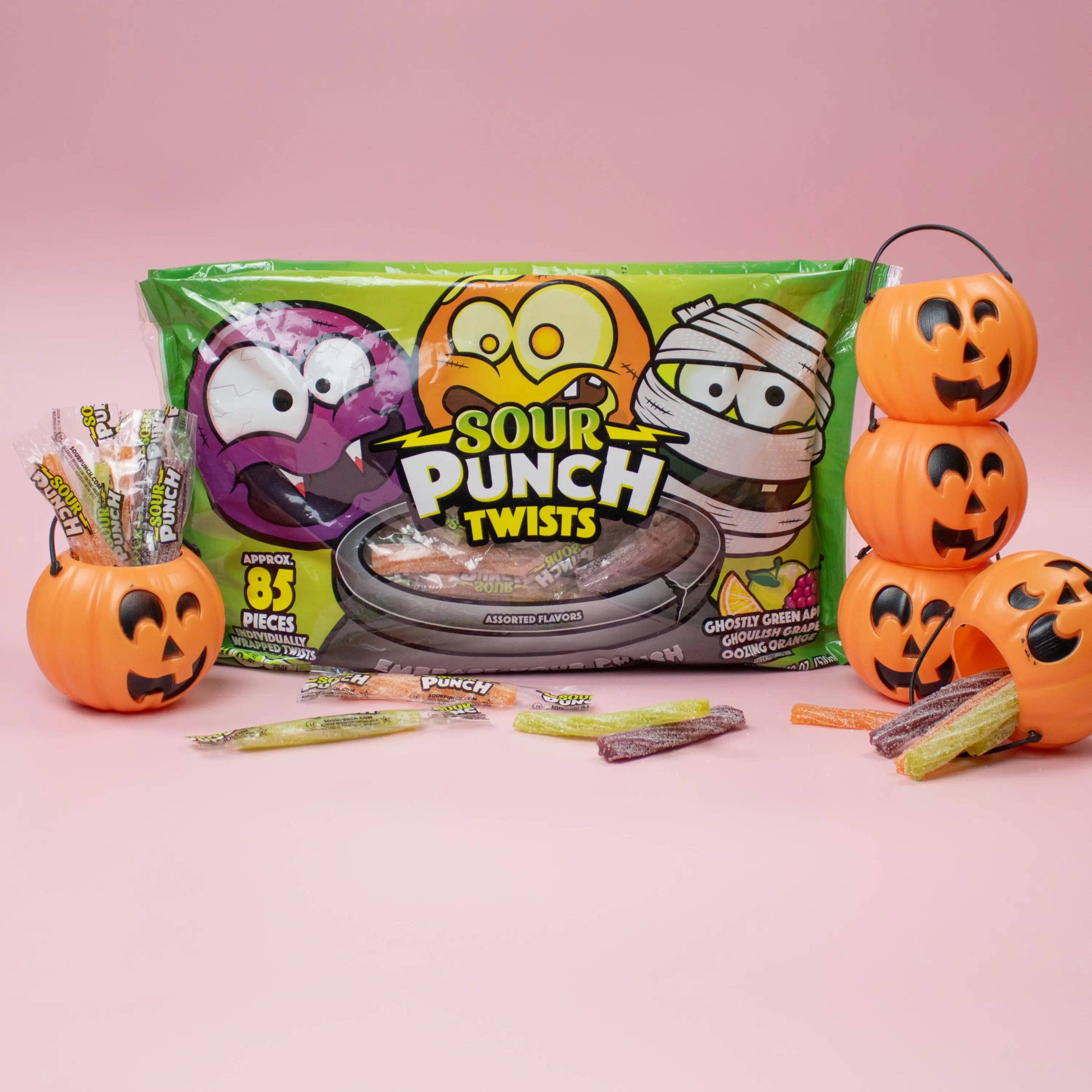 SOUR PUNCH Individually Wrapped Halloween Candy Twists in little pumpkin buckets